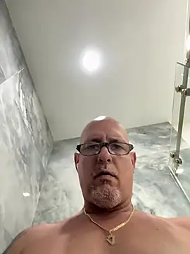 carlospingalinda online show from February 2025 05:48:01 PM