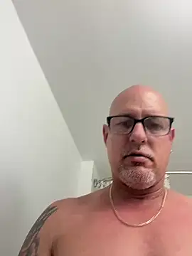 carlospingalinda online show from February 2025 09:15:01 PM