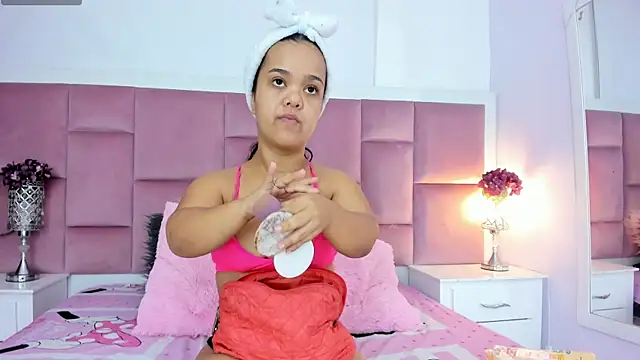 AnieRey online show from January 2025 11:56:02 AM