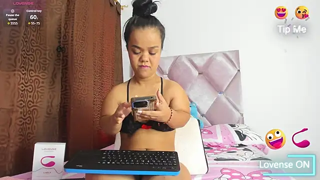 AnieRey online show from October 2025 08:44:01 PM