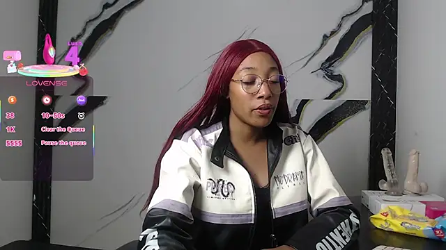 esmeralda-bk online show from September 2025 08:42:01 PM