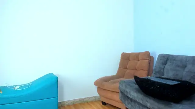 Charlotte curvy  online show from March 2025 11:07:01 PM