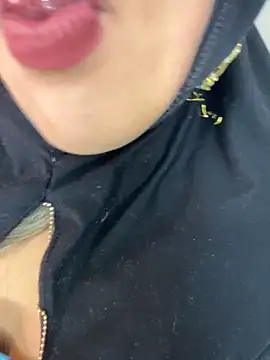 zahra Jalid online show from December 2025 11:11:02 PM