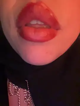 Snapshot of zahra_Jalid chatting on May 2026 11:34:04 PM zahra Jalid online show from May 2026 11:34:04 PM