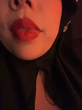 Snapshot of zahra_Jalid chatting on May 2026 09:53:01 PM zahra Jalid online show from May 2026 09:53:01 PM