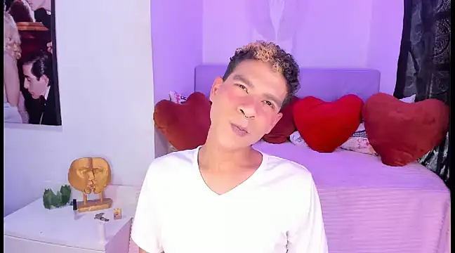 Ethan Boyy online show from February 2025 06:23:02 PM