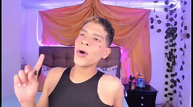 Ethan Boyy online show from March 2025 09:31:02 PM