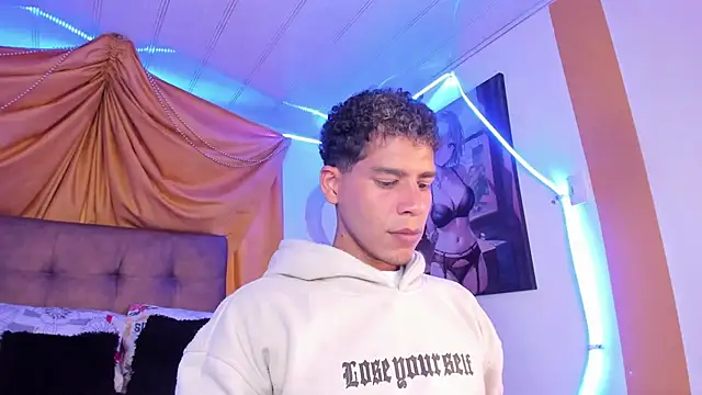 Ethan Boyy online show from September 2025 10:26:02 PM