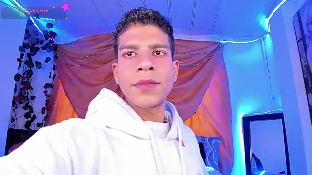 Ethan Boyy online show from November 2025 09:26:01 PM