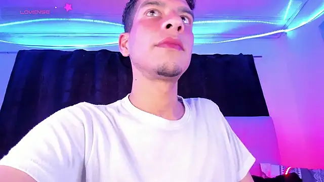 Snapshot of Ethan_Boyy chatting on February 2026 06:12:02 PM Ethan Boyy online show from February 2026 06:12:02 PM