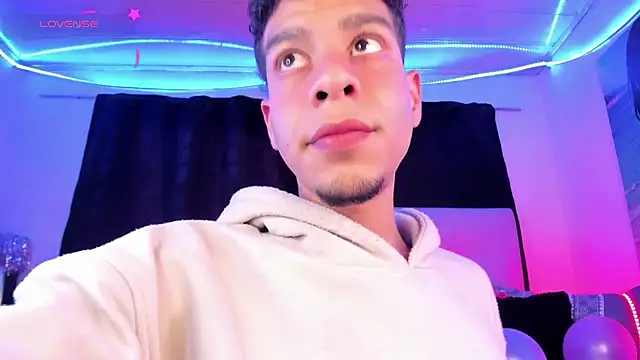 Snapshot of Ethan_Boyy chatting on March 2026 06:14:01 PM Ethan Boyy online show from March 2026 06:14:01 PM