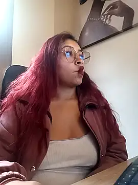 Snapshot of AnonymousGirl chatting on February 2025 09:25:02 PM AnonymousGirl online show from February 2025 09:25:02 PM