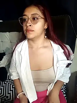 Snapshot of AnonymousGirl chatting on March 2025 01:36:01 PM AnonymousGirl online show from March 2025 01:36:01 PM