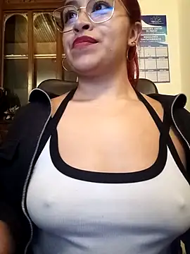 Snapshot of AnonymousGirl chatting on September 2025 12:44:02 AM AnonymousGirl online show from September 2025 12:44:02 AM