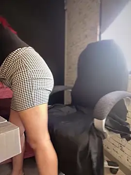 Miss  Melody online show from September 2025 06:32:02 PM