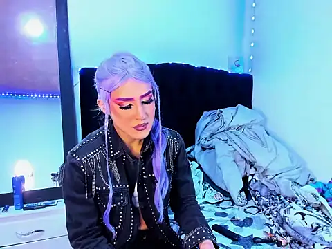 Georgina Giio online show from September 2025 07:37:02 PM