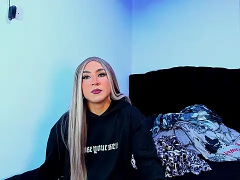 Georgina Giio online show from November 2025 06:45:01 AM