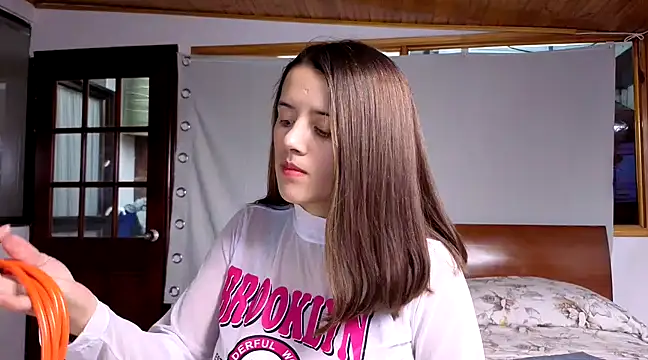 SexLaura  online show from February 2025 07:45:02 PM