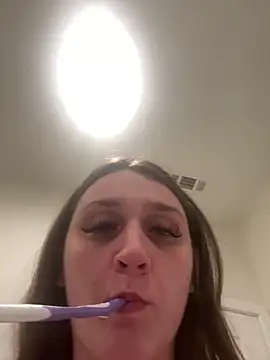 snowbabie4 online show from January 2025 12:51:02 AM