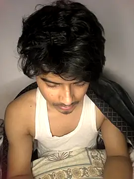 Snapshot of kaif_220 chatting on February 2026 07:39:01 PM kaif 220 online show from February 2026 07:39:01 PM