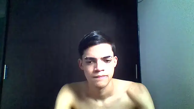Latinos 2001 online show from May 2026 10:39:01 PM