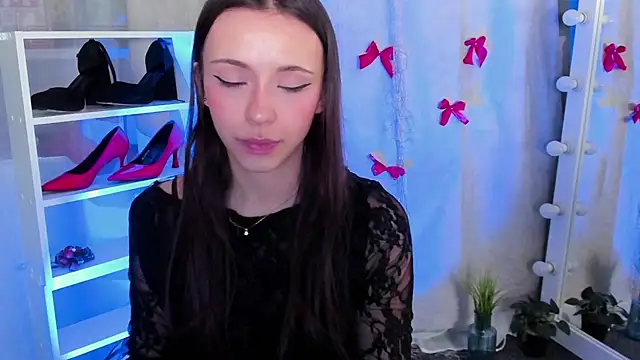 Sahara Shields online show from January 2025 01:24:02 PM