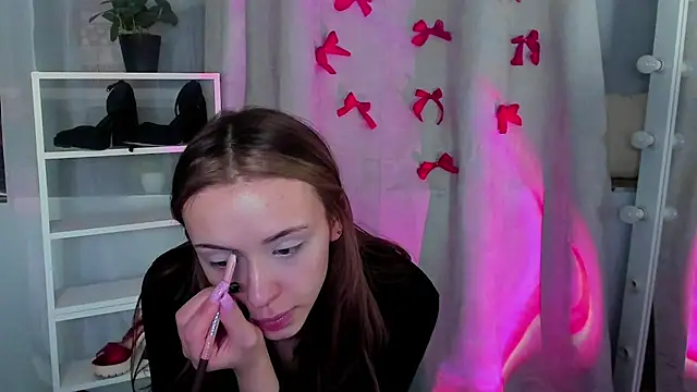 Sahara Shields online show from February 2025 10:24:02 AM