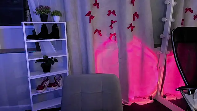 Sahara Shields online show from March 2025 04:40:02 PM