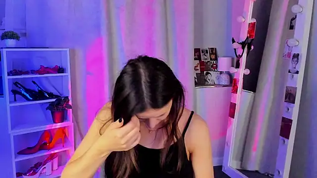 Sahara Shields online show from September 2025 10:53:02 AM