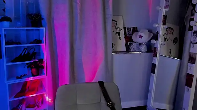 Sahara Shields online show from November 2025 10:12:02 AM