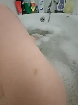 Sassy Isabelle32 online show from November 2025 09:02:02 PM