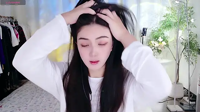 miaomiao-777 online show from September 2025 12:22:02 AM