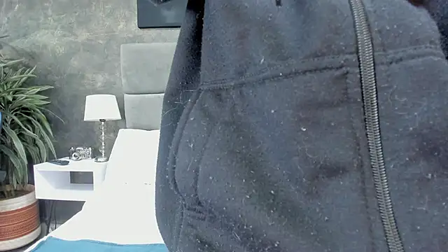 bruce hans online show from October 2025 11:44:01 AM