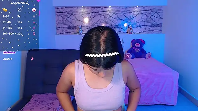 IslaBlaze online show from January 2025 12:02:02 PM