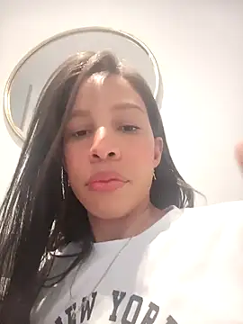 Keyler True18 online show from February 2025 06:43:01 PM