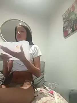 Keyler True18 online show from February 2025 03:02:02 AM