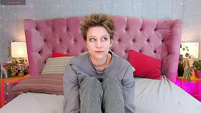 via mayer  online show from March 2025 03:23:02 AM