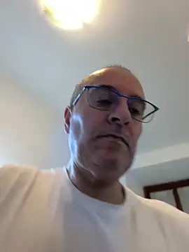 sempreilmio2 online show from February 2025 07:05:02 PM