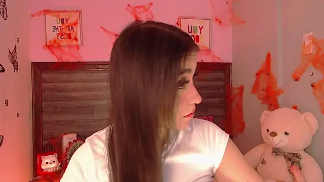 AdaaMillan online show from October 2025 10:55:01 AM