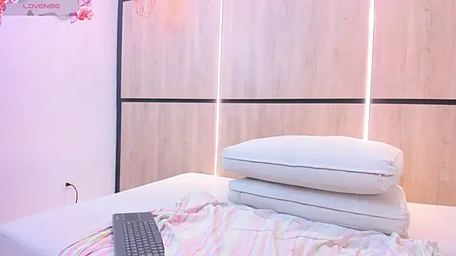 pocahontas pow online show from February 2025 03:24:02 PM