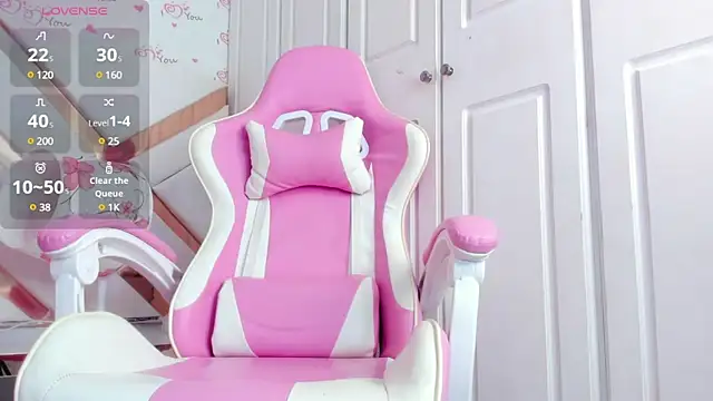 NoaBrowm online show from January 2025 05:32:01 PM