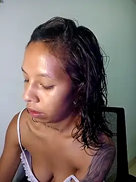 Miss sparkle00 online show from March 2025 03:34:01 AM