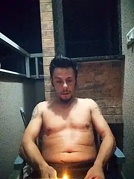 Santanacumxplod online show from April 2026 03:17:01 AM