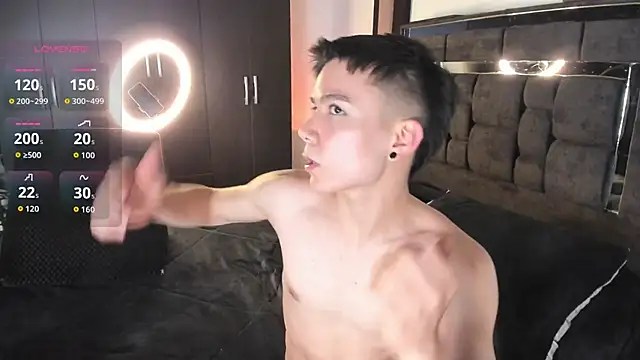 alanblack1 online show from November 2025 01:17:01 AM