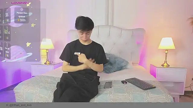 ethan and ava online show from March 2025 01:49:01 PM