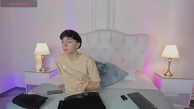 ethan and ava online show from March 2025 02:02:01 PM