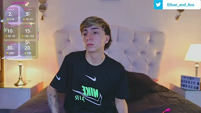 ethan and ava online show from September 2025 12:49:02 PM