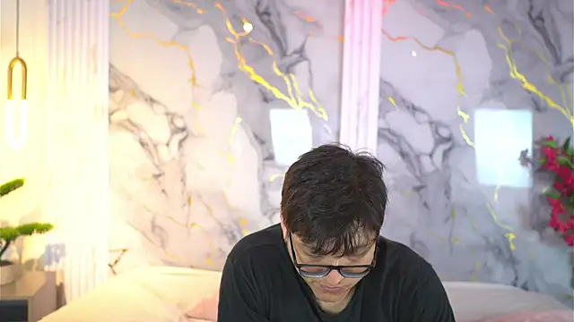 vanilla hot online show from October 2025 01:34:02 PM