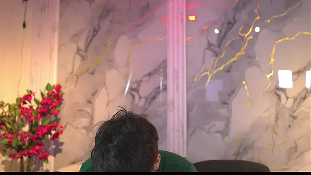 vanilla hot online show from November 2025 08:07:02 PM