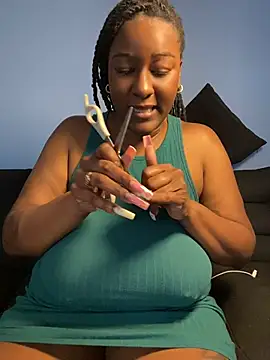 xoxoHotCoCo online show from June 2026 08:02:02 PM